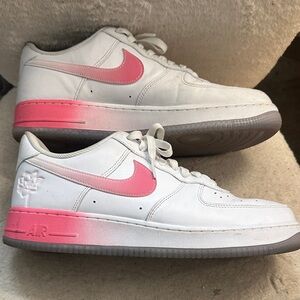 Nike Lotus size 11.5 gently worn light creases Air Force 1 White and Pink Shoes